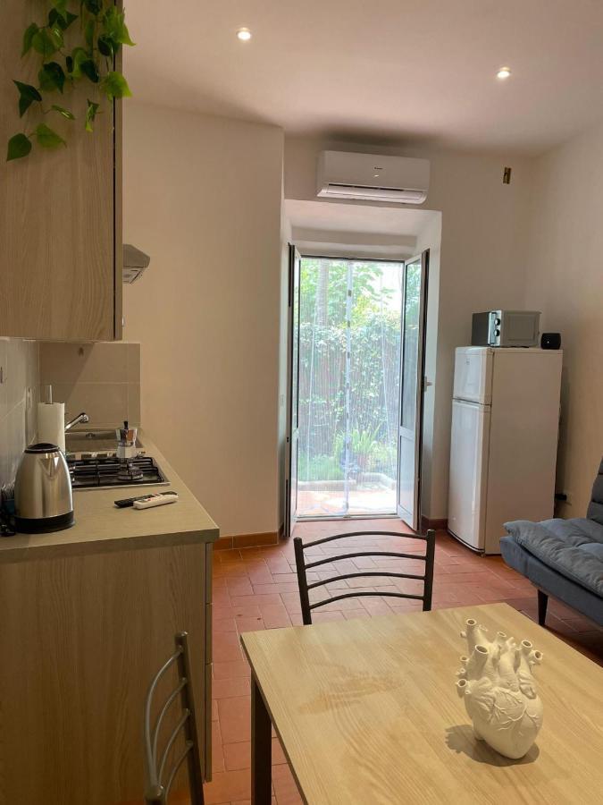 Franco's Apartamento *